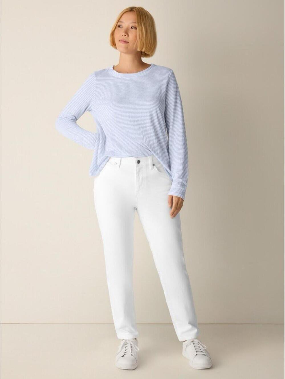 EILEEN FISHER Garment-Dyed Organic Cotton Denim Slim Jean in White-Size 8